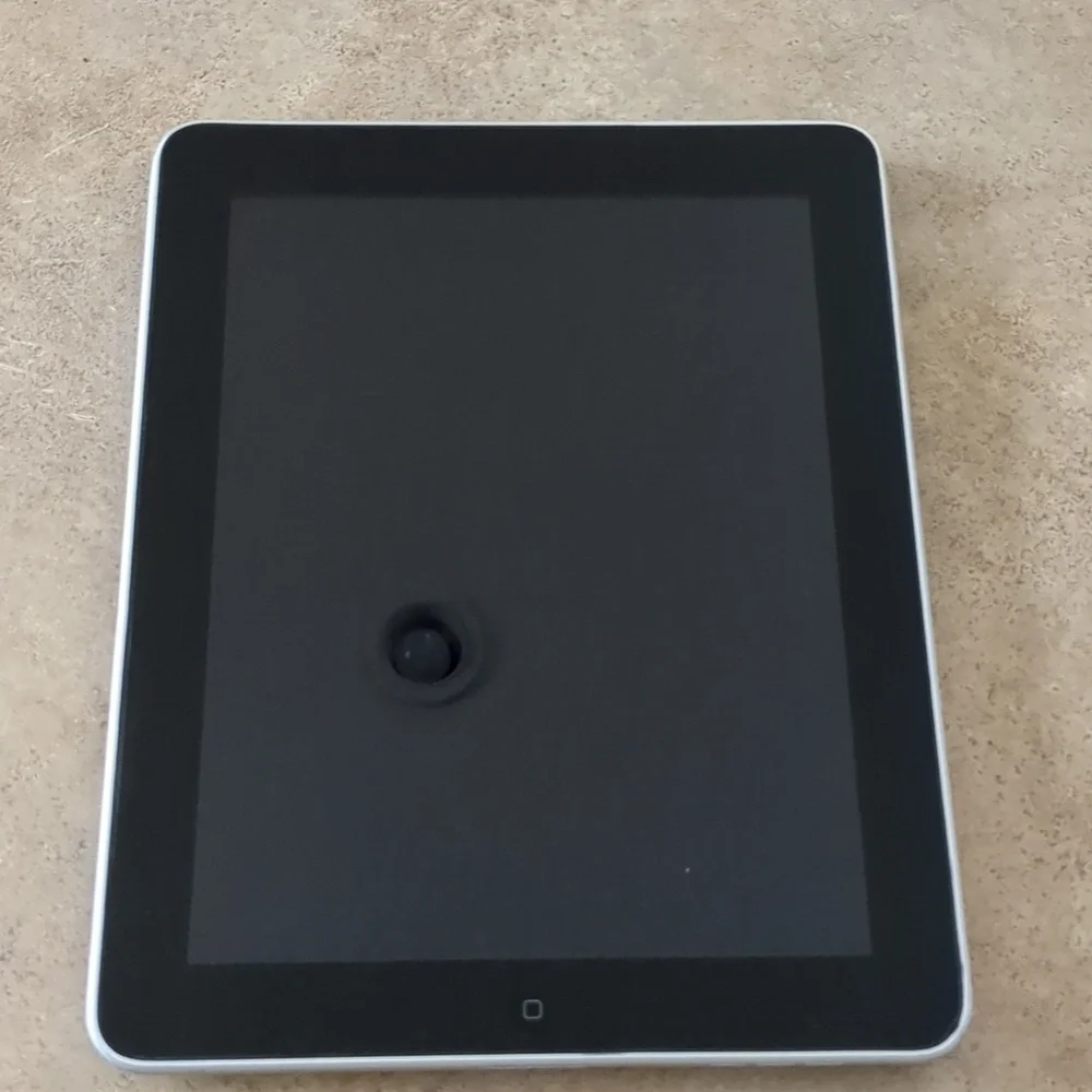 Apple Ipad 1st Generation, No Camera Model A1219